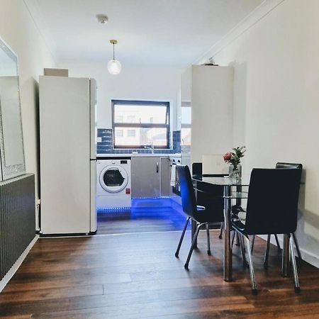 Beautiful Modern Apartment On Wick Lane London Exterior foto